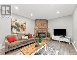 Family room - 166 Hillcrest Drive, East Gwillimbury, ON L9N0E5 Photo 14