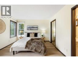 4pc Bathroom - 508 78 Avenue Sw, Calgary, AB T2V0T4 Photo 17