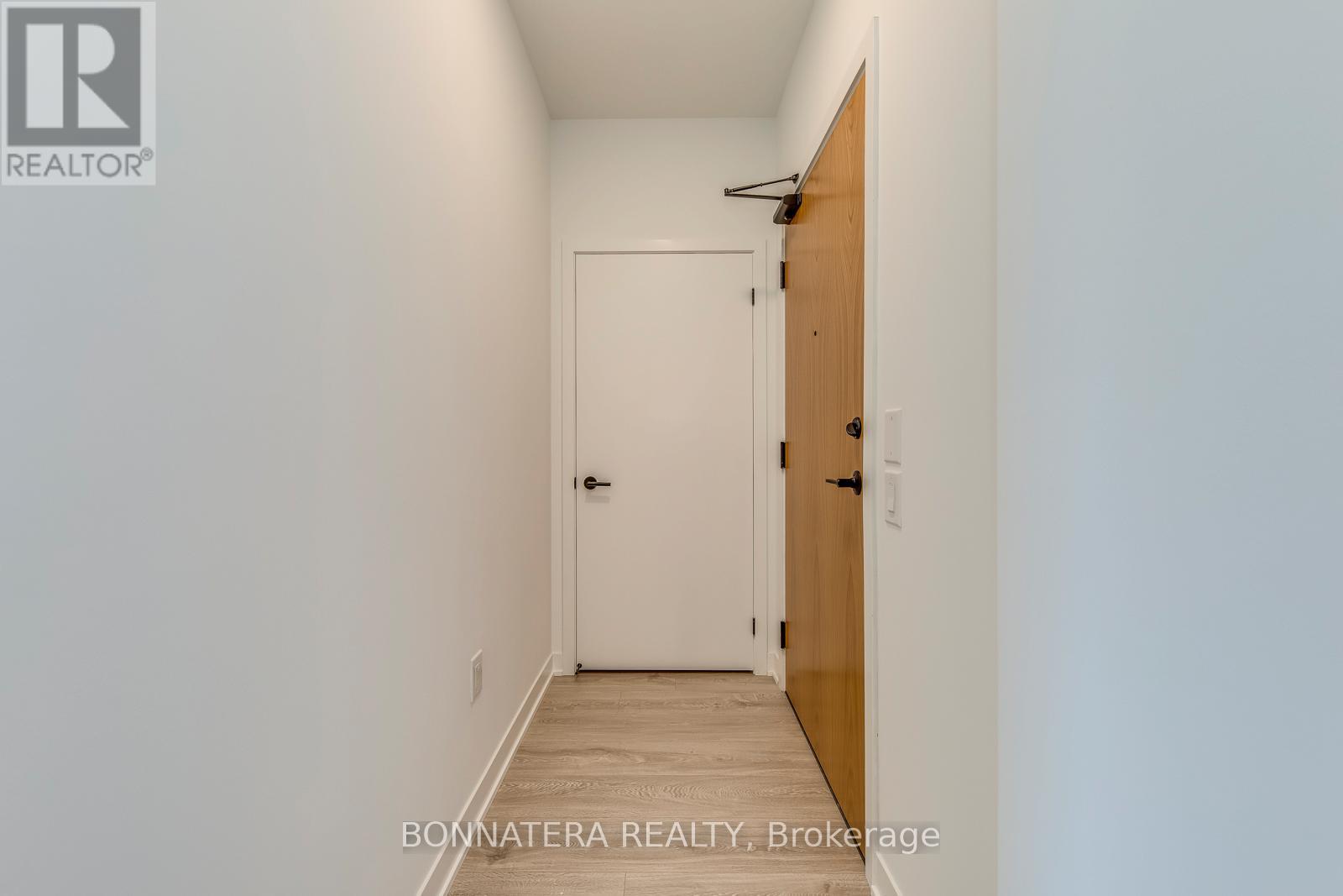 1810 - 2495 EGLINTON AVENUE W, Mississauga (Central Erin Mills) — photo 5