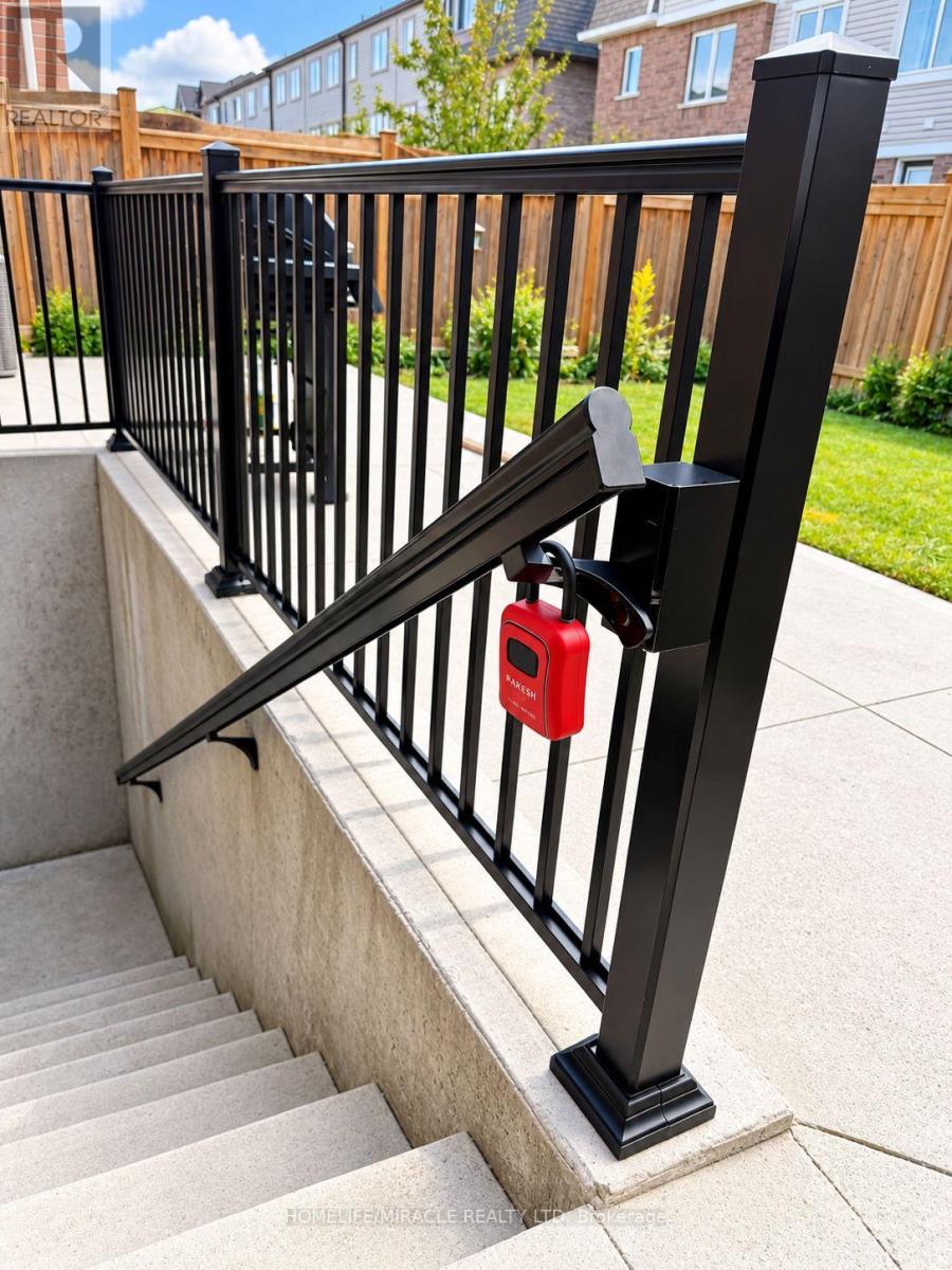 11 BANNISTER CRESCENT, Brampton (Northwest Brampton) — photo 8