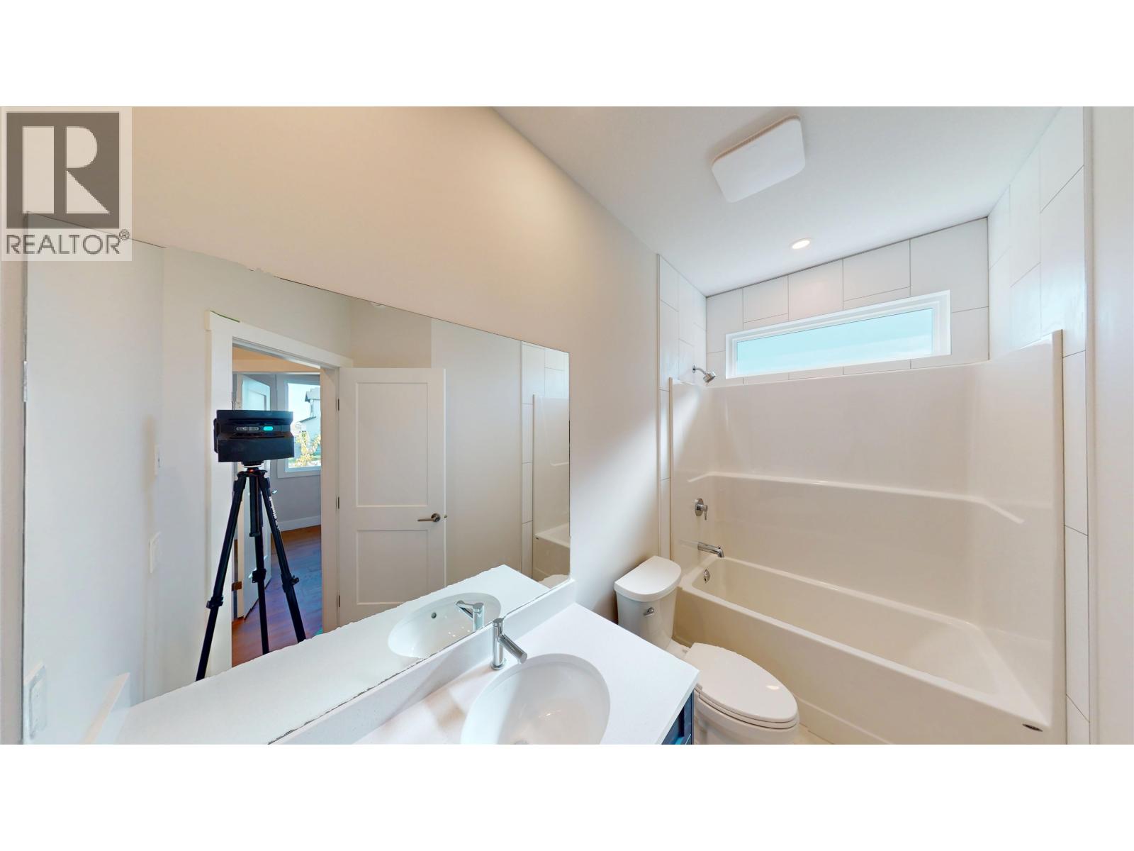 11119 110 STREET - Image 25