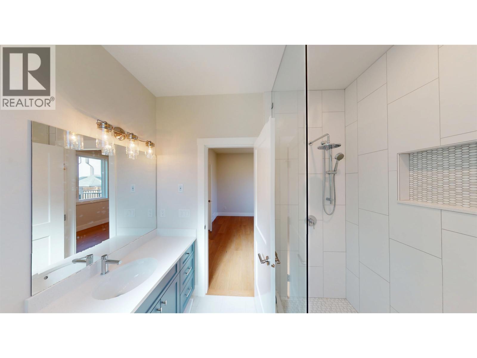 11119 110 STREET - Image 19