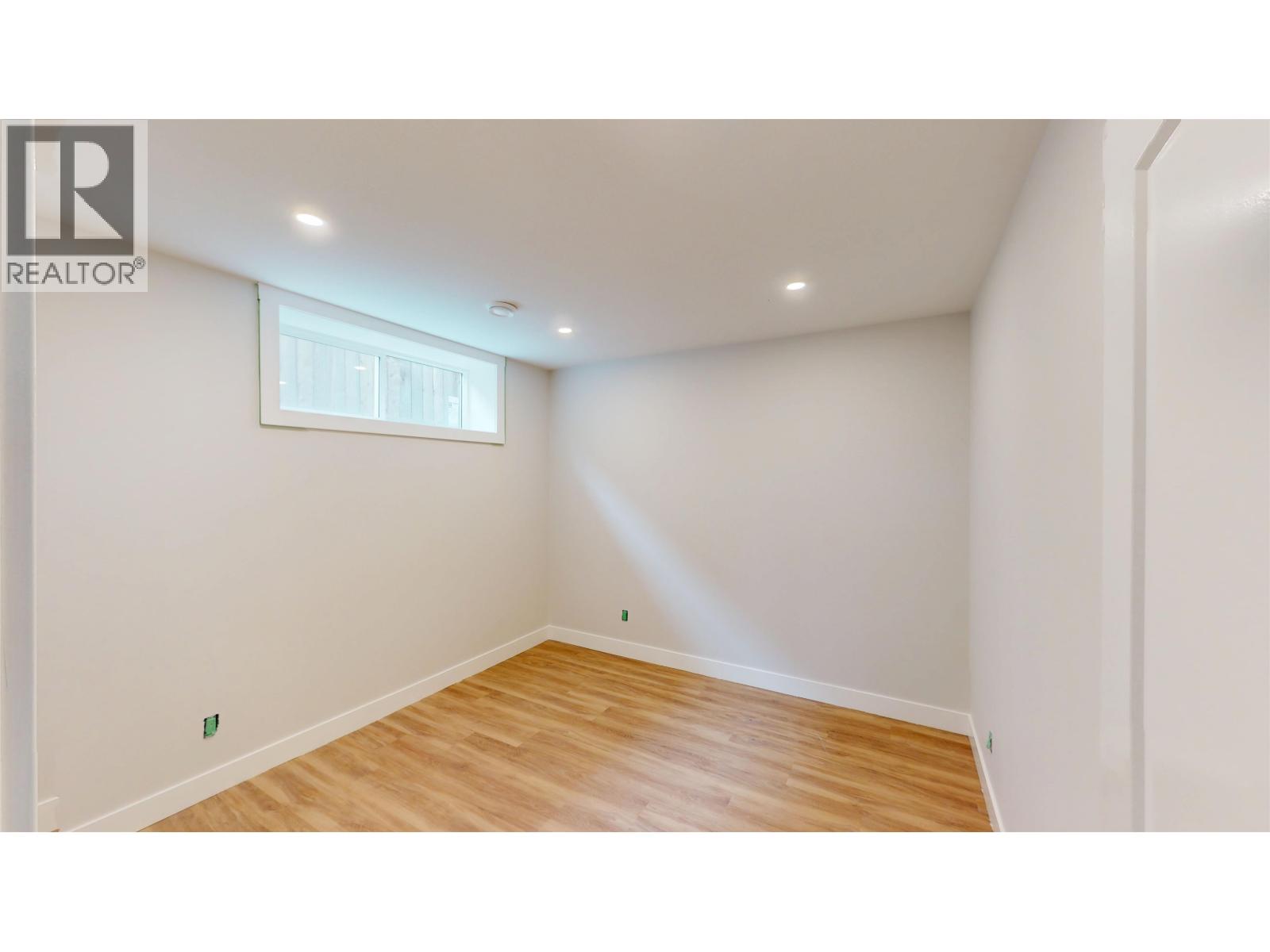 11119 110 STREET - Image 35