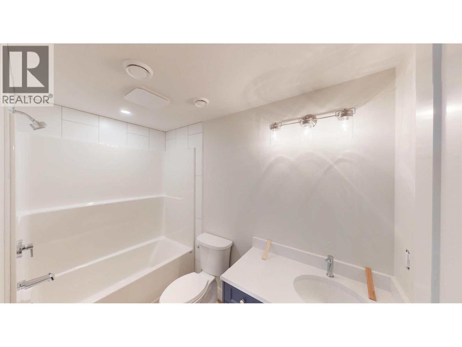 11119 110 STREET - Image 36