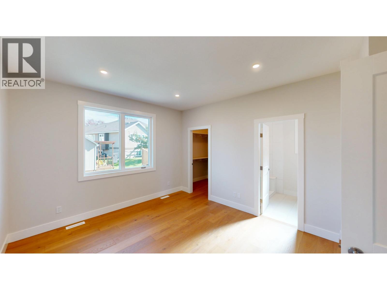 11119 110 STREET - Image 16