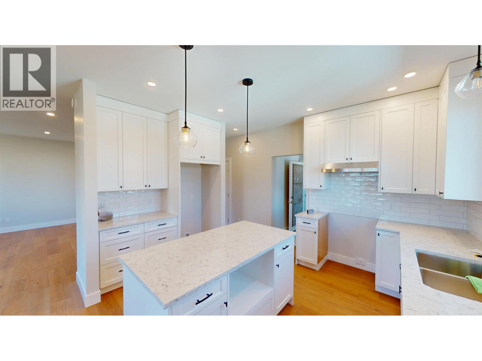 11119 110 STREET - 13