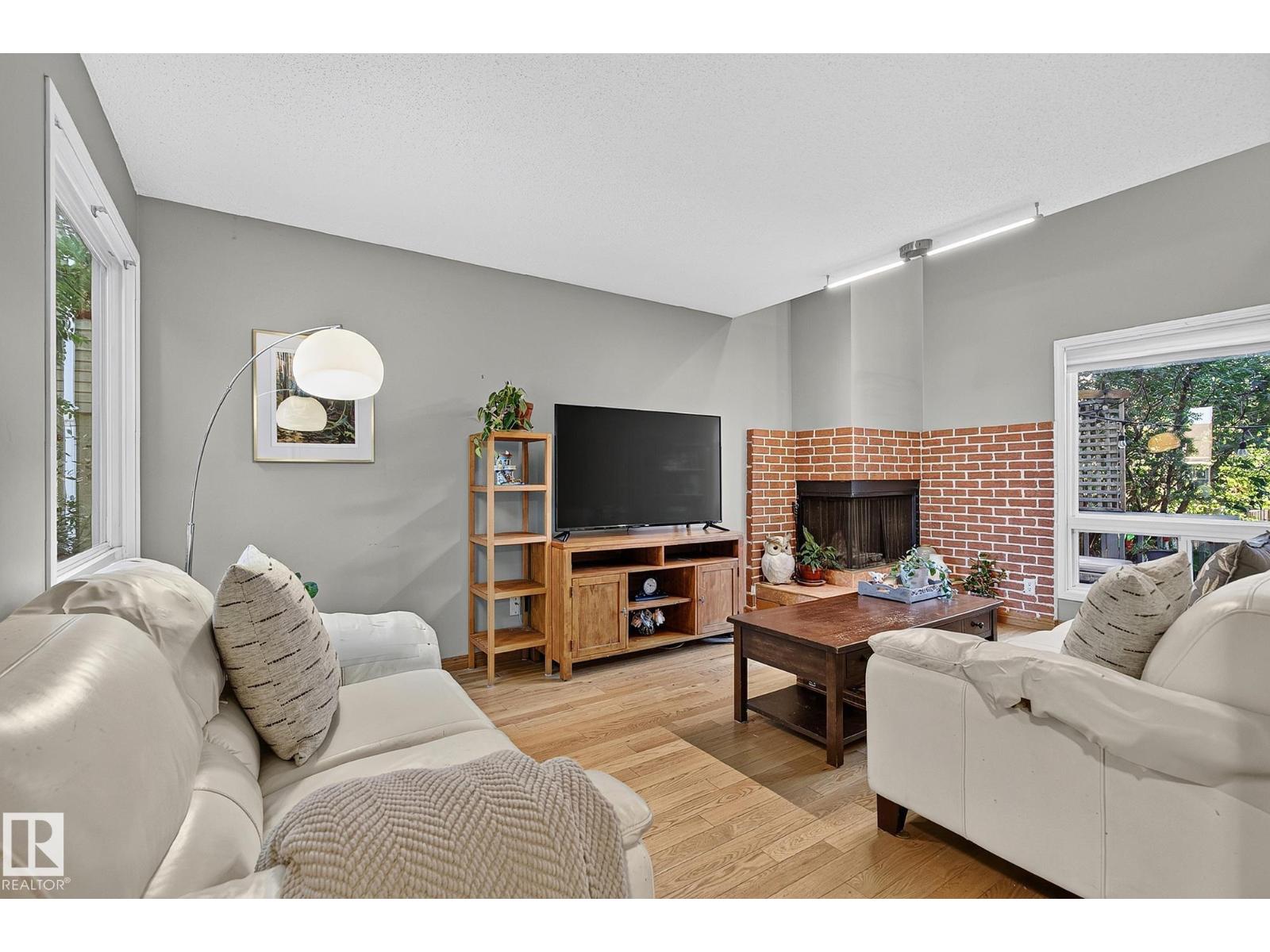 17919 78 AV NW - 2