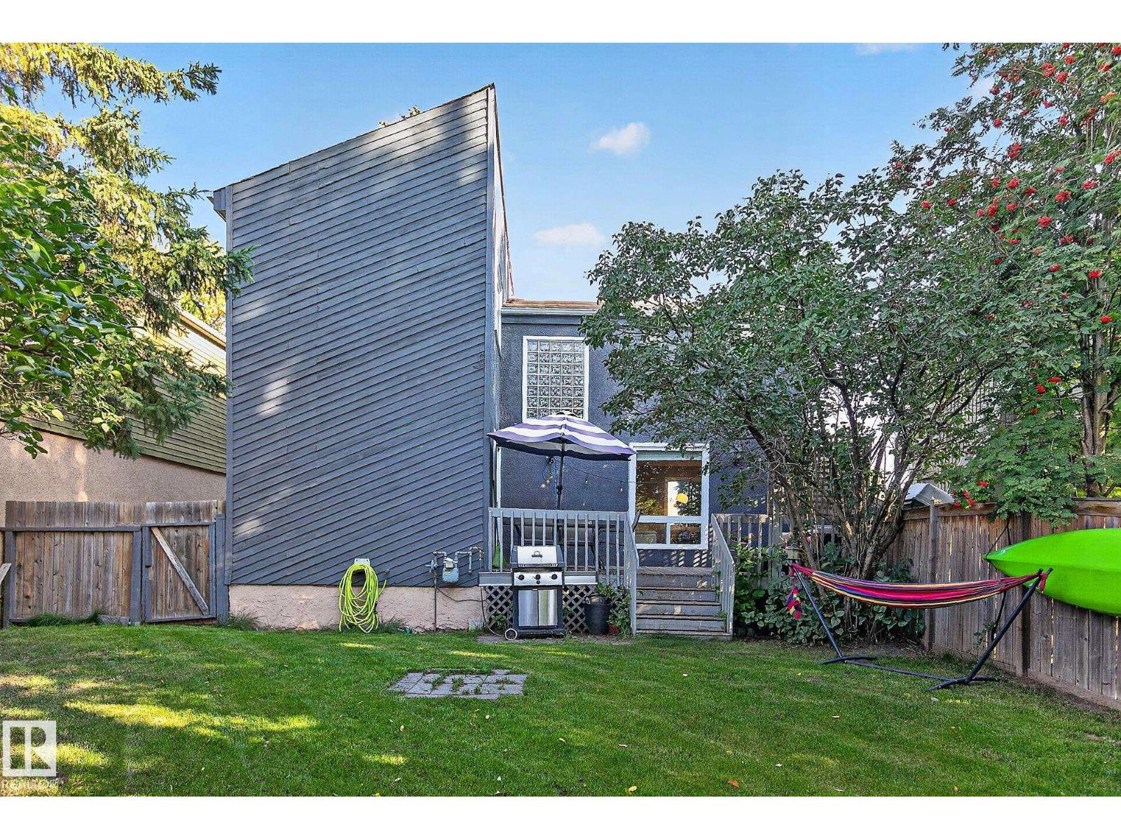 17919 78 AV NW - 37