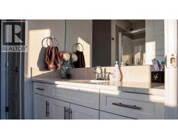 221 Lasalle Terrace W, Lethbridge, AB T1J5G9 Photo 17