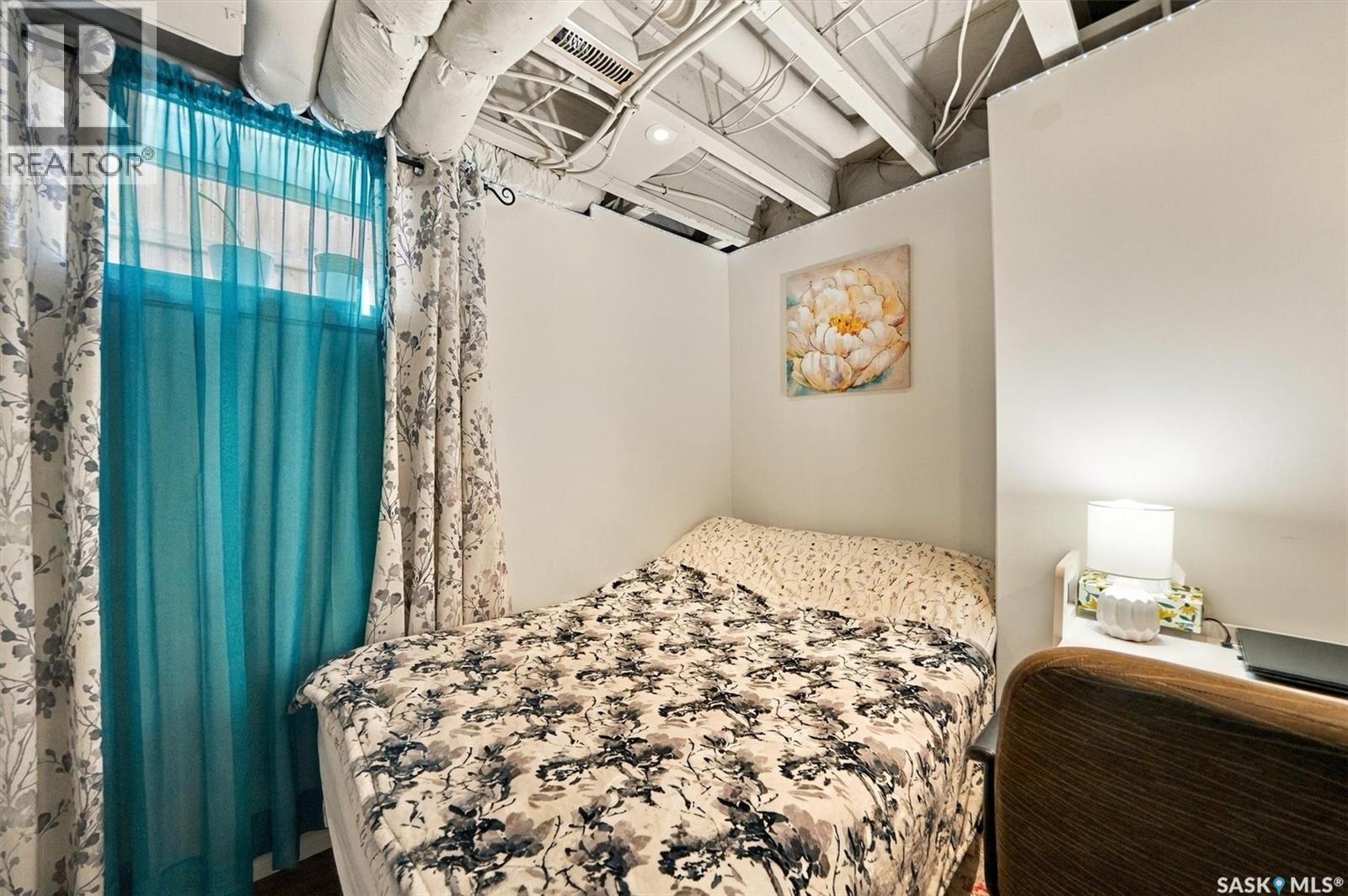 215 Coad MANOR - 26