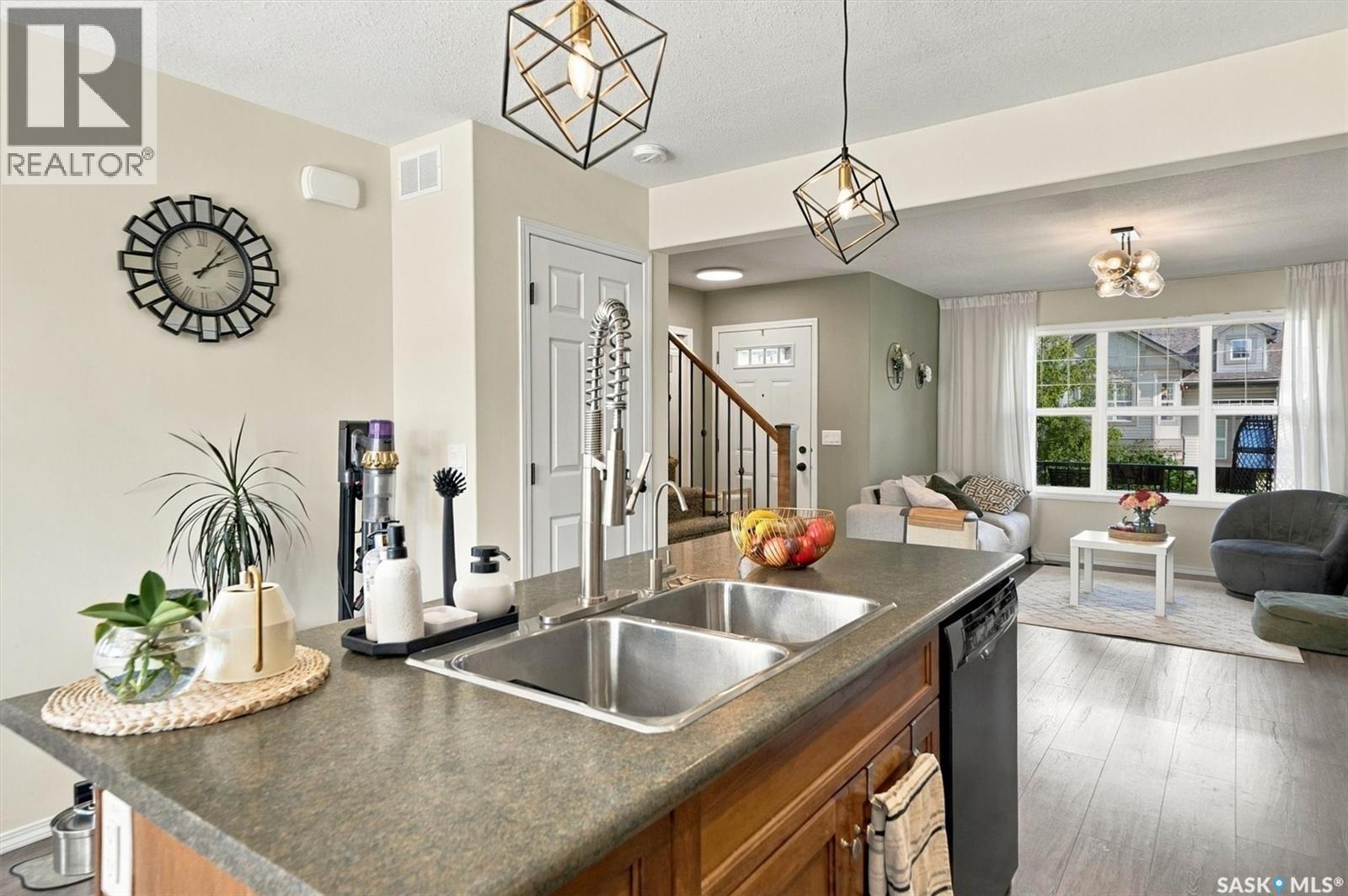 215 Coad MANOR - 9