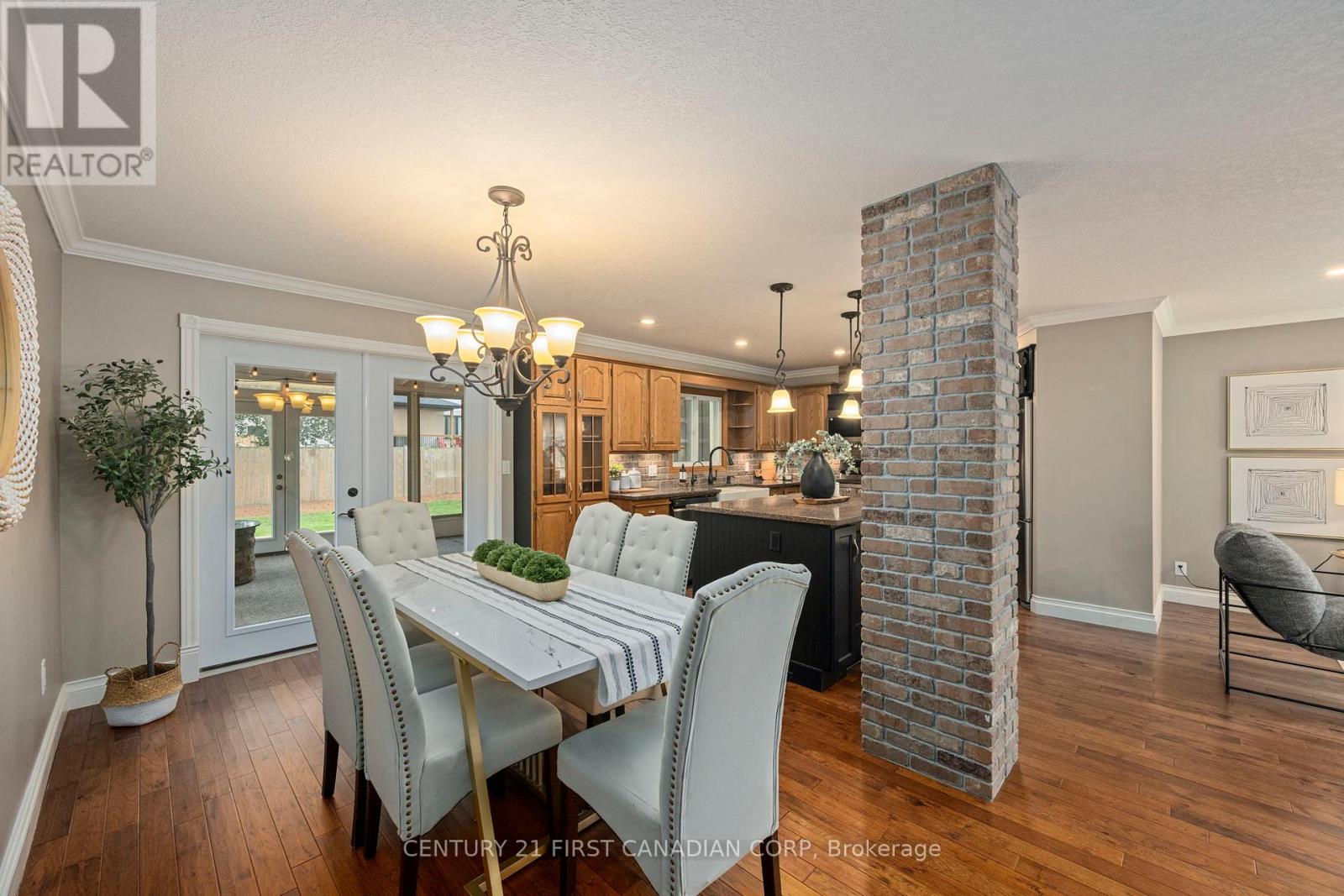 22697 ADELAIDE ROAD, Strathroy-Caradoc (Mount Brydges) — photo 9