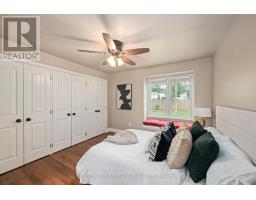 22697 Adelaide Road, Strathroy Caradoc, ON N0L1W0 Photo 13