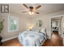 22697 Adelaide Road, Strathroy Caradoc, ON N0L1W0 Photo 19