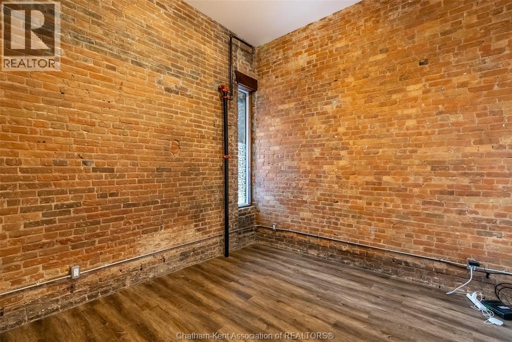 164 King STREET West Unit# 201, Chatham — photo 12