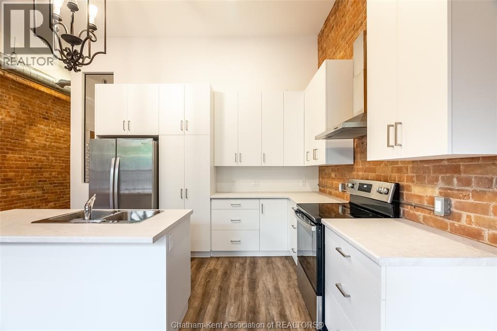 164 King Street West — photo 19