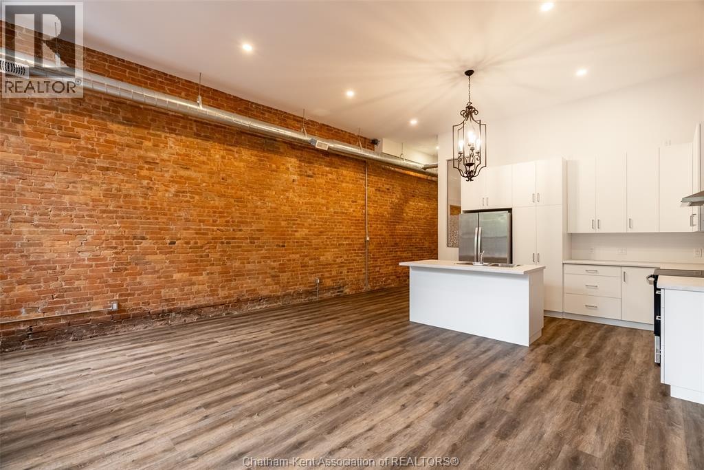 164 King Street West — photo 20