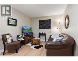 8 West Park Pl, View Royal, BC V9B3R9 Photo 16