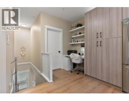 Bathroom - 8 West Park Pl, View Royal, BC V9B3R9 Photo 9