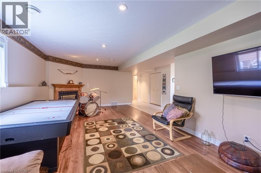 143 ORCHARD Avenue - 18