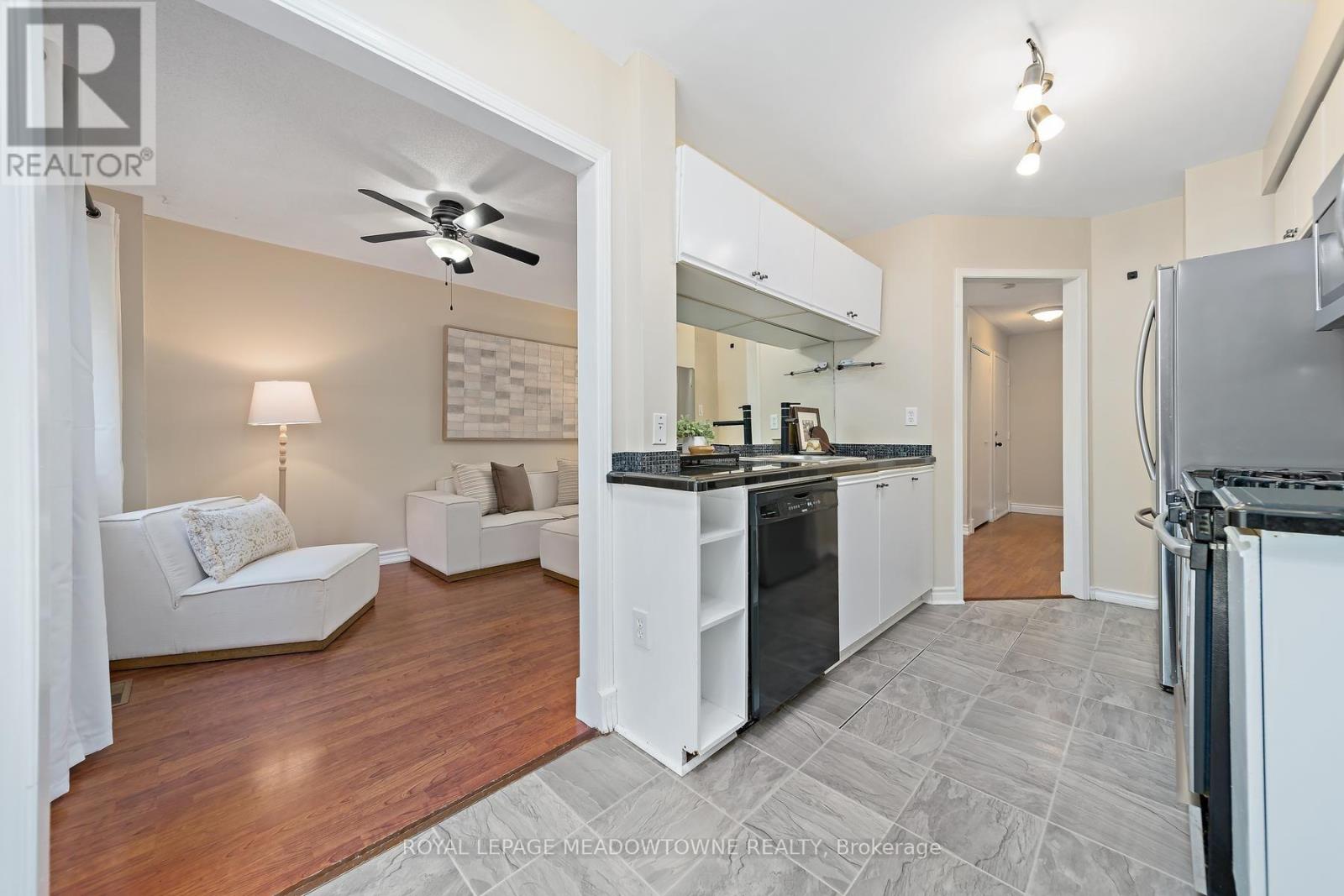 #174 28 MAPLE AVENUE - 15