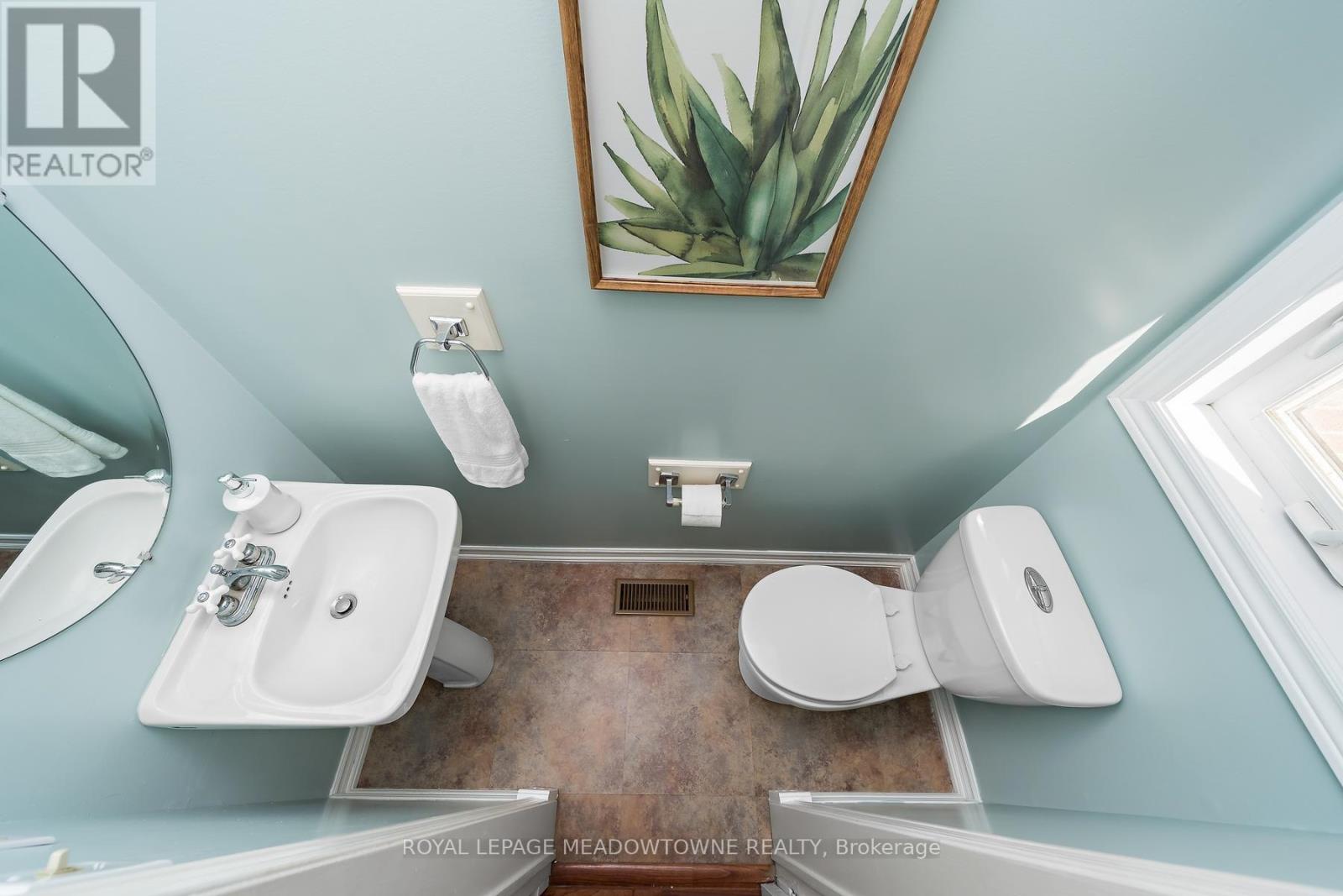 #174 28 MAPLE AVENUE - 21