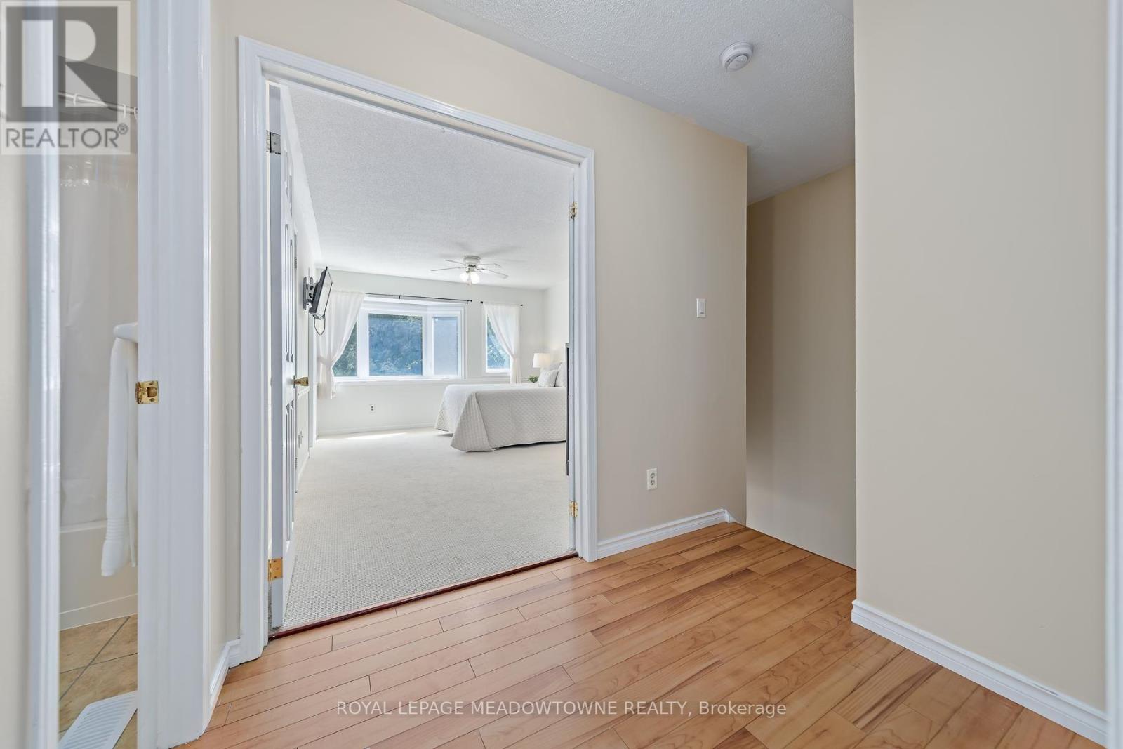 #174 28 MAPLE AVENUE - 23