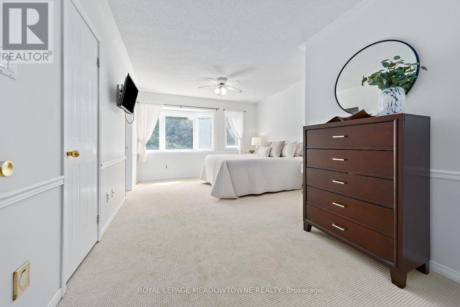 #174 28 MAPLE AVENUE - 24