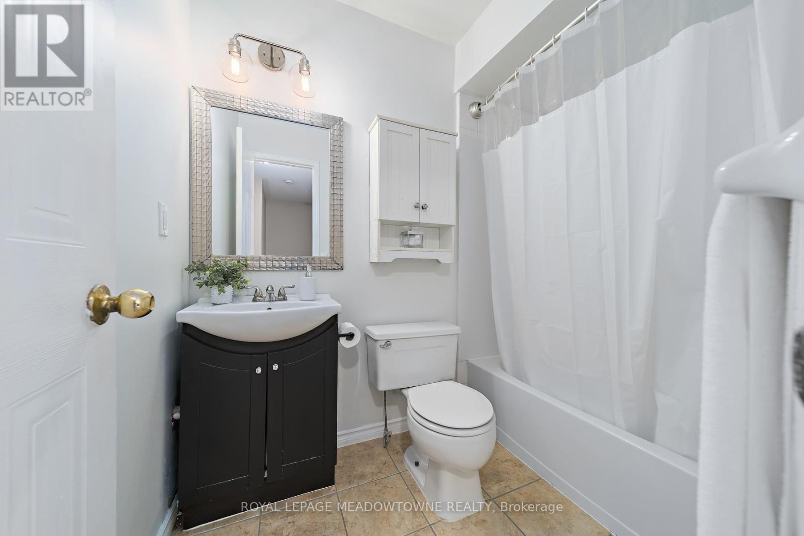 #174 28 MAPLE AVENUE - 31