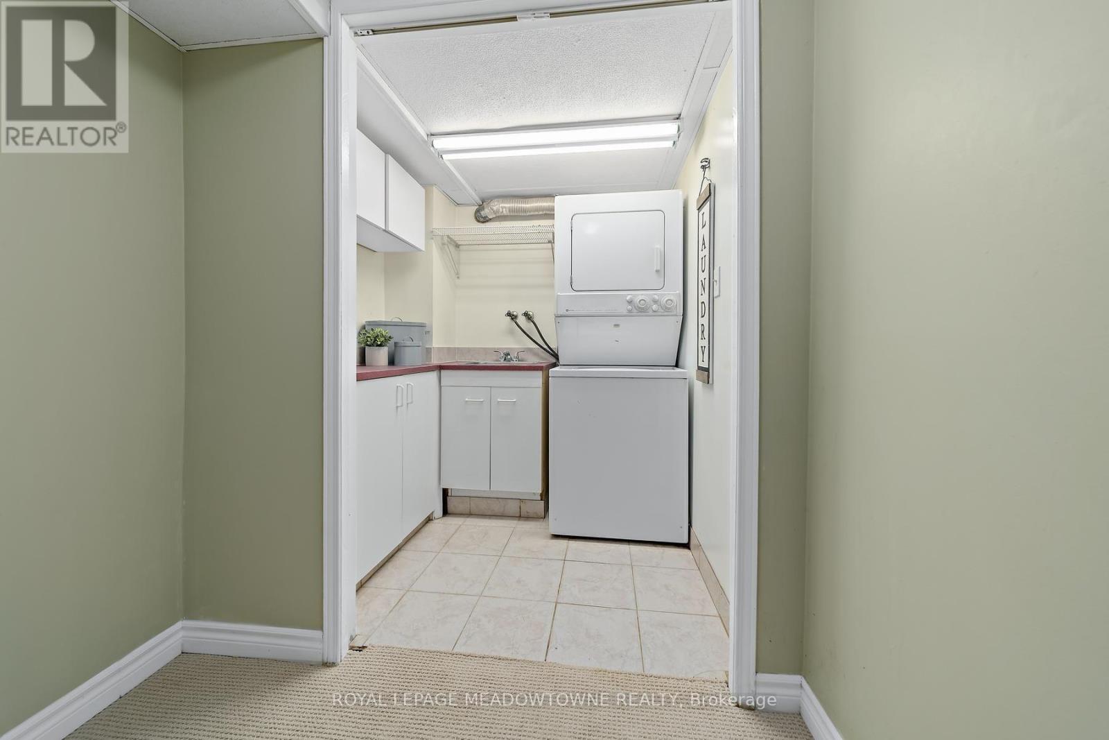 #174 28 MAPLE AVENUE - 36