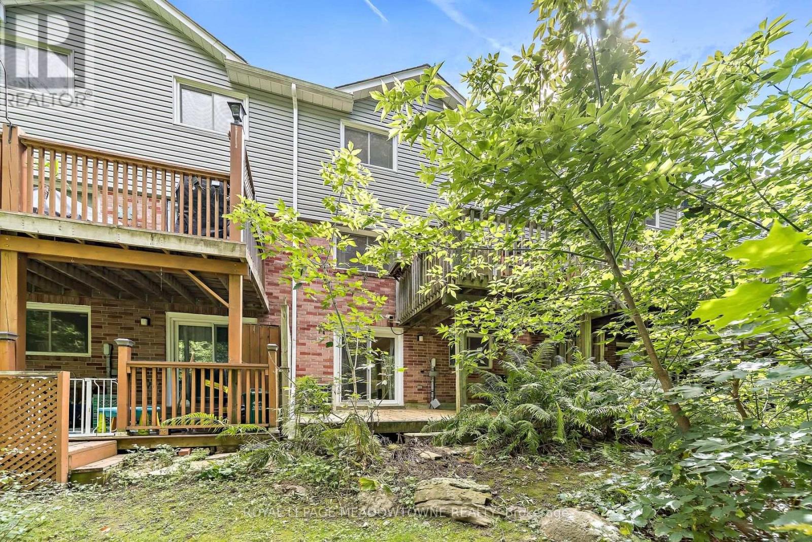 #174 28 MAPLE AVENUE - 38