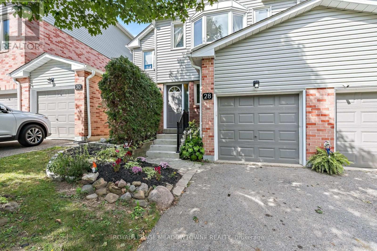 #174 28 MAPLE AVENUE - 4