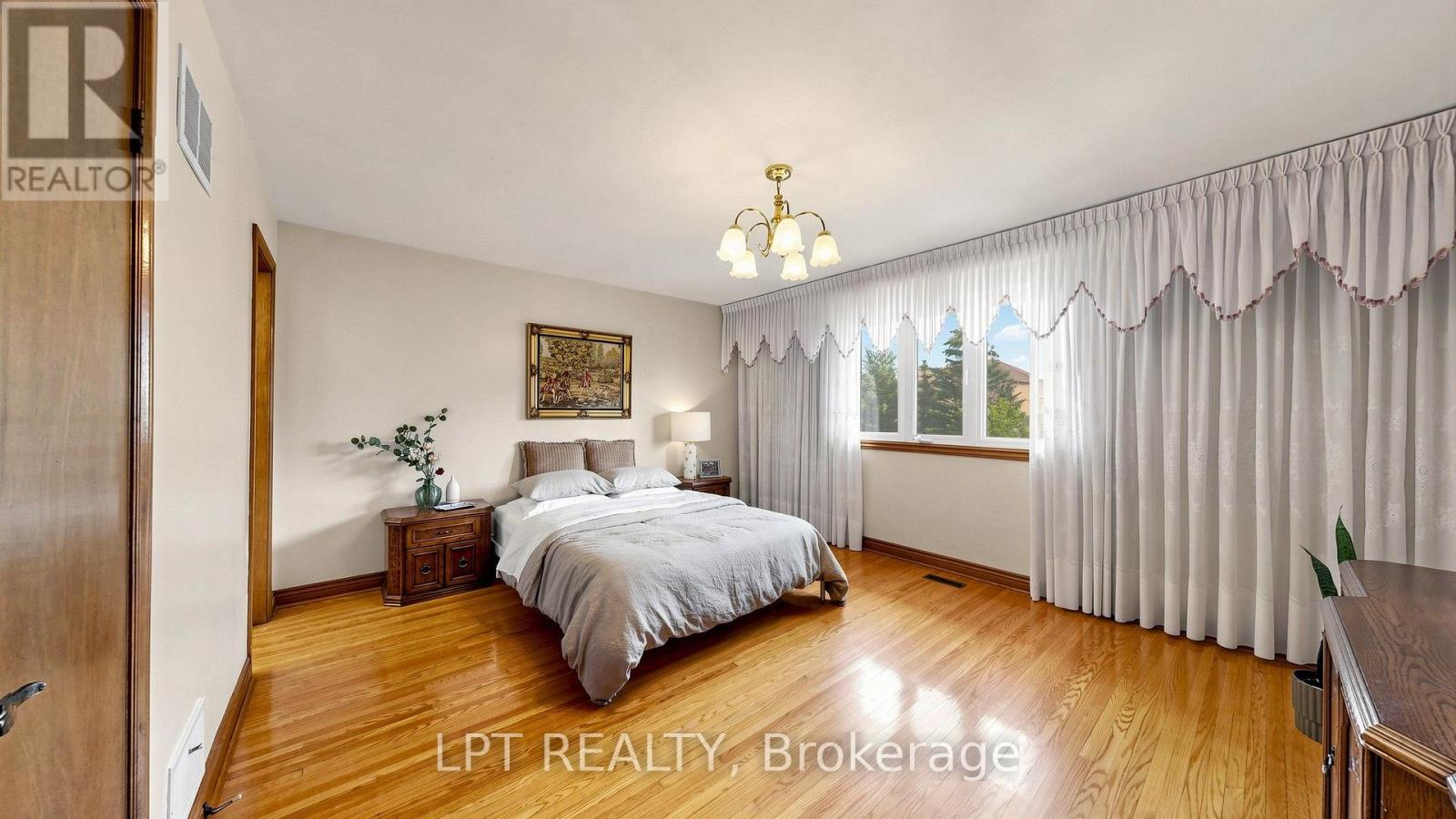 3185 PARKERHILL ROAD - Image 24