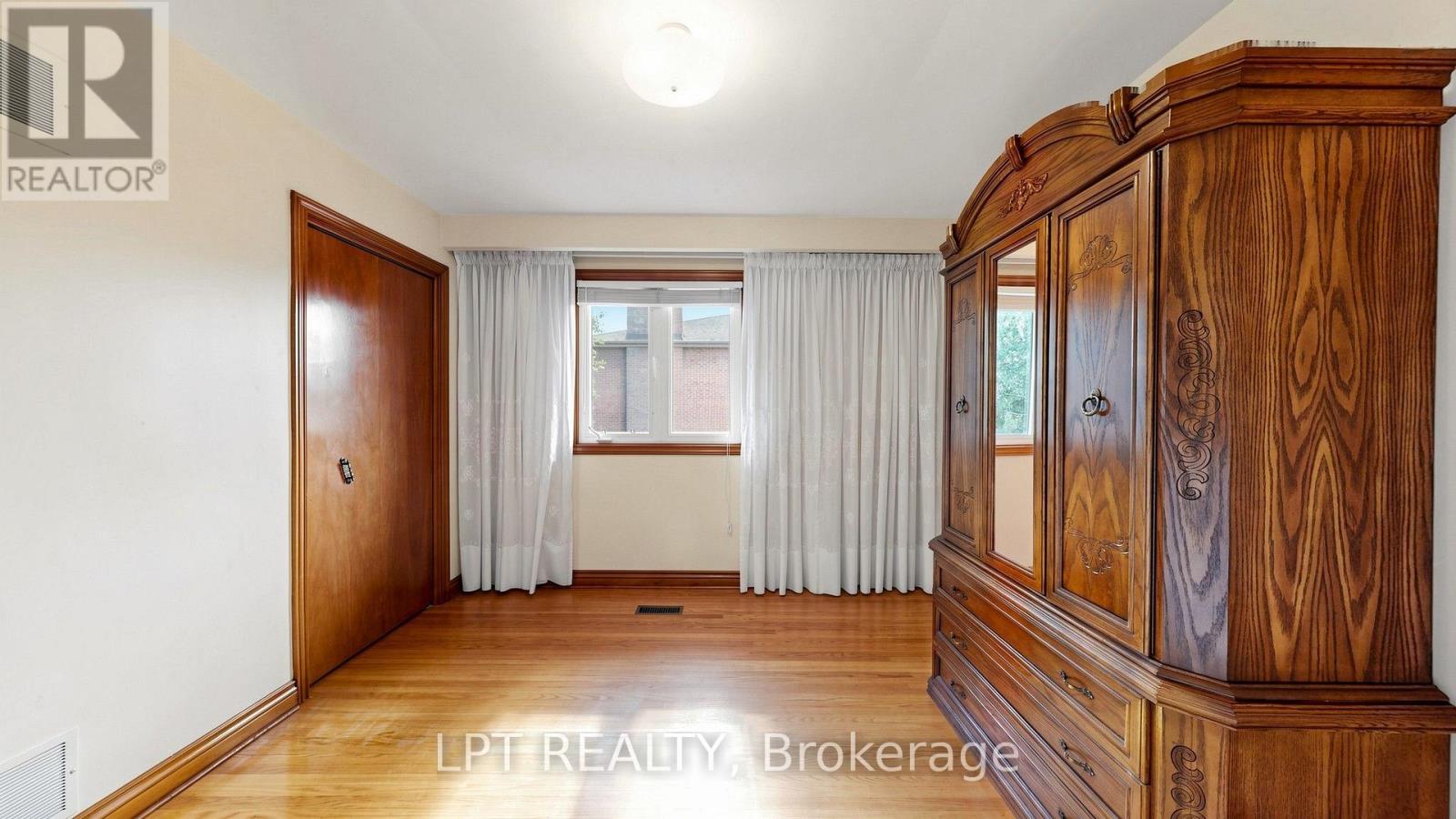 3185 PARKERHILL ROAD - Image 30
