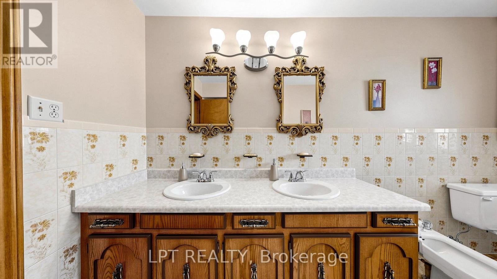 3185 PARKERHILL ROAD - Image 34