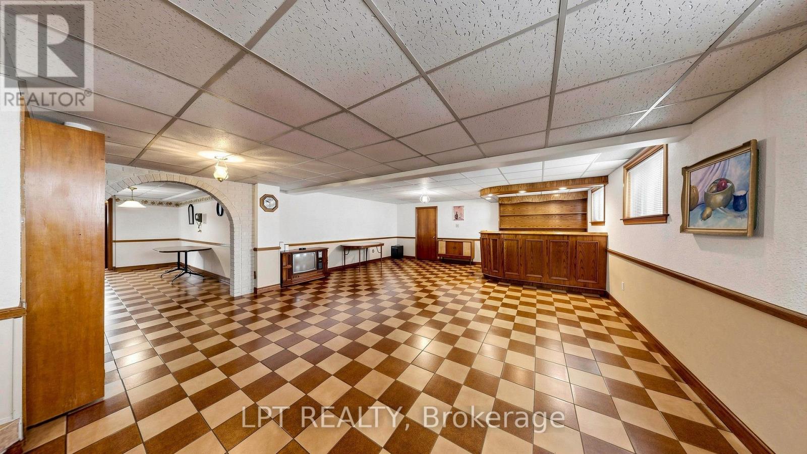 3185 PARKERHILL ROAD - Image 39