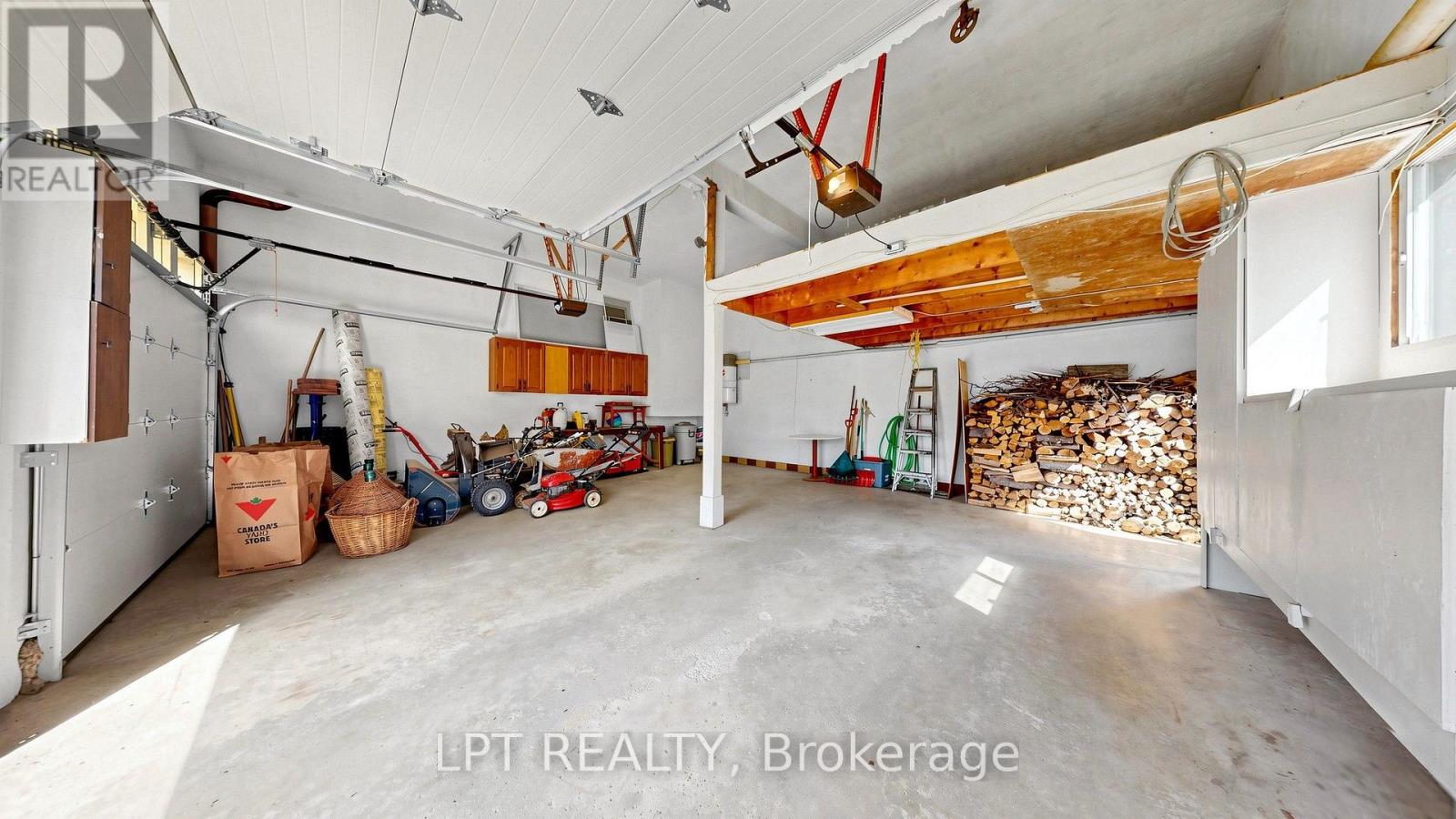 3185 PARKERHILL ROAD - Image 45