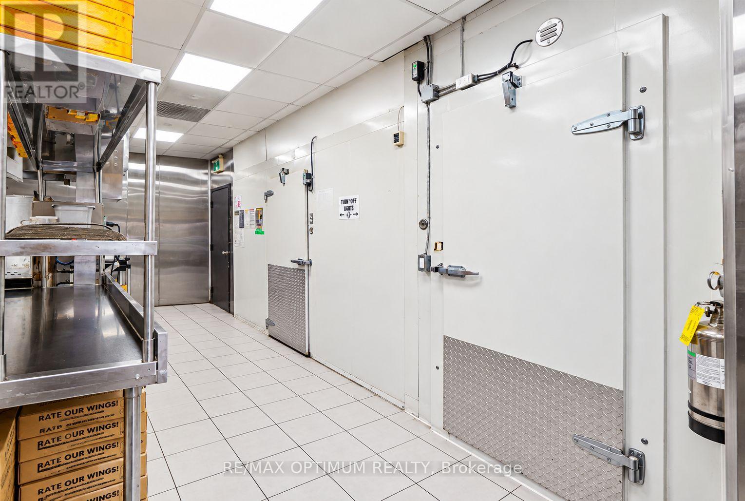 2 - 1706 DUNDAS STREET E, Mississauga (Dixie) — photo 9
