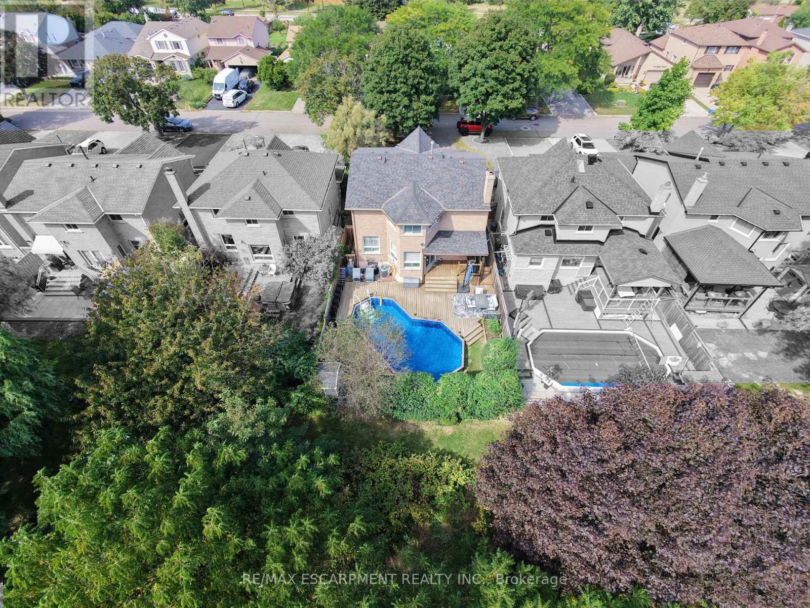 35 GERALD CRESCENT, Hamilton (Stoney Creek Mountain) — photo 5