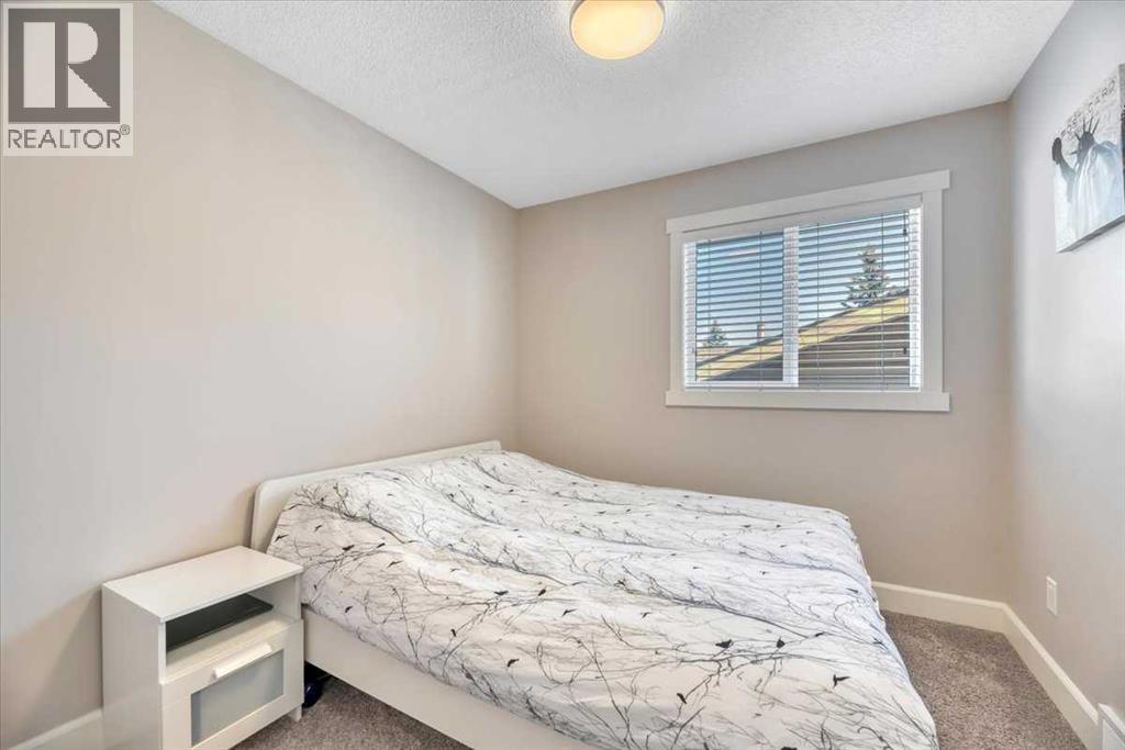 16 Millrise Crescent SW - 27