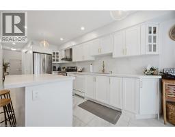 2pc Bathroom - 842 Upper Kenilworth Avenue, Hamilton, ON L8T5A6 Photo 9