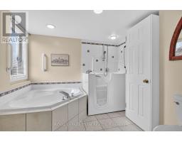 2a - 51 Robson Court, Ottawa, ON K2K2W1 Photo 35
