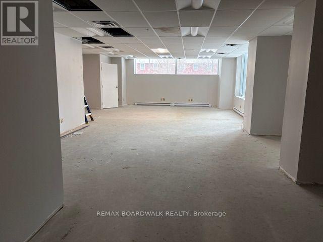 1-37 - 160 GEORGE ST STREET N photo 13