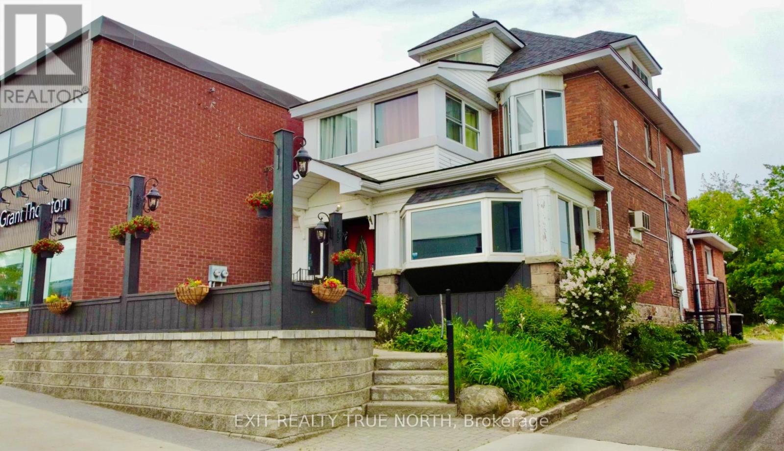 342 KING STREET, Midland — photo 2