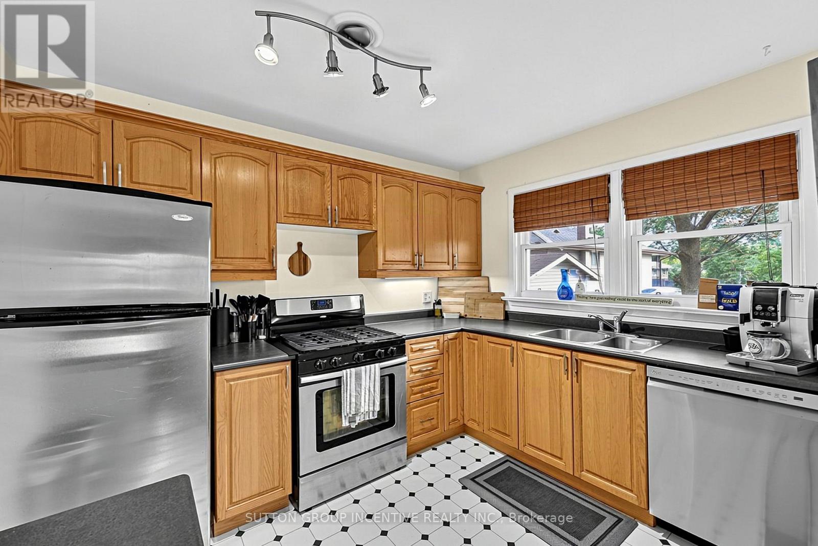 163 GROVE STREET E, Barrie (Wellington) — photo 11