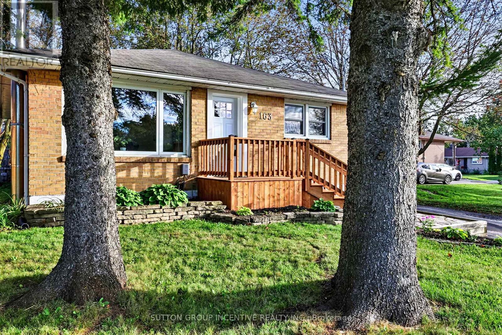 163 GROVE STREET E, Barrie (Wellington) — photo 2