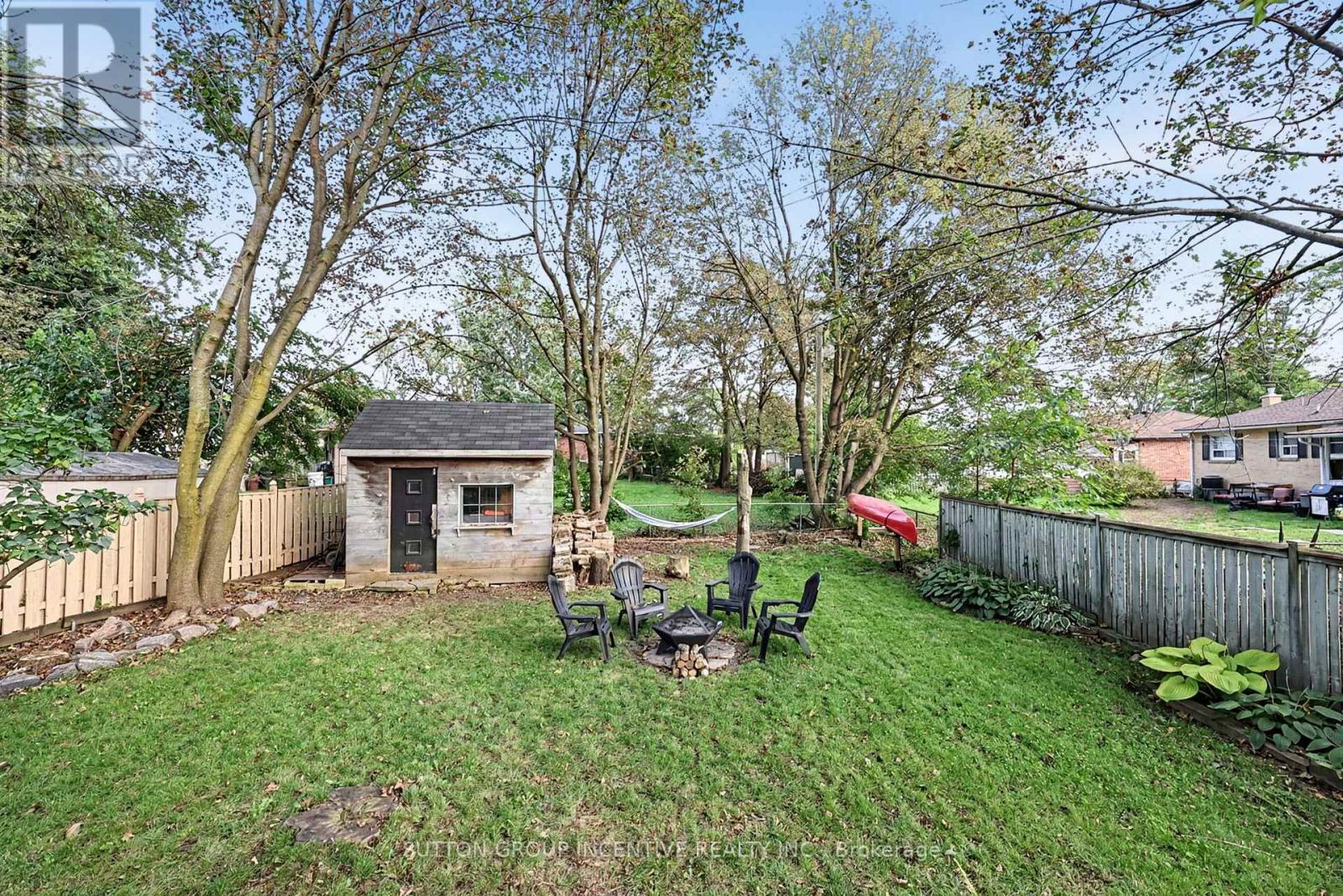 163 GROVE STREET E - Image 37