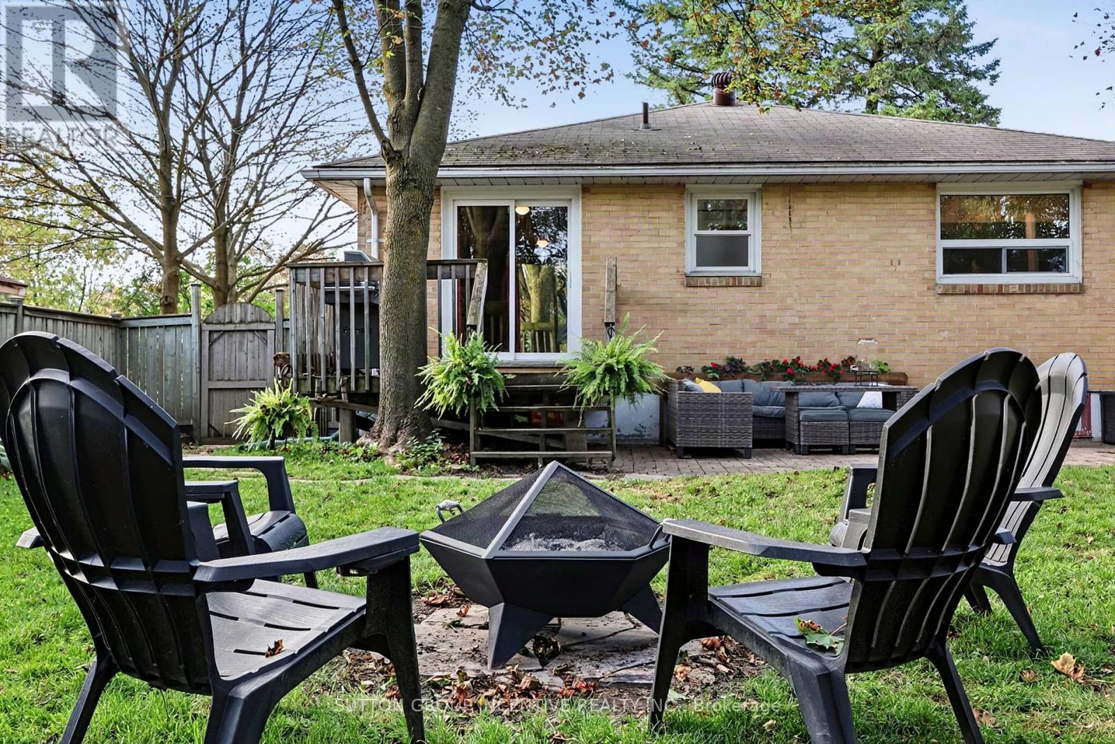 163 GROVE STREET E - 38