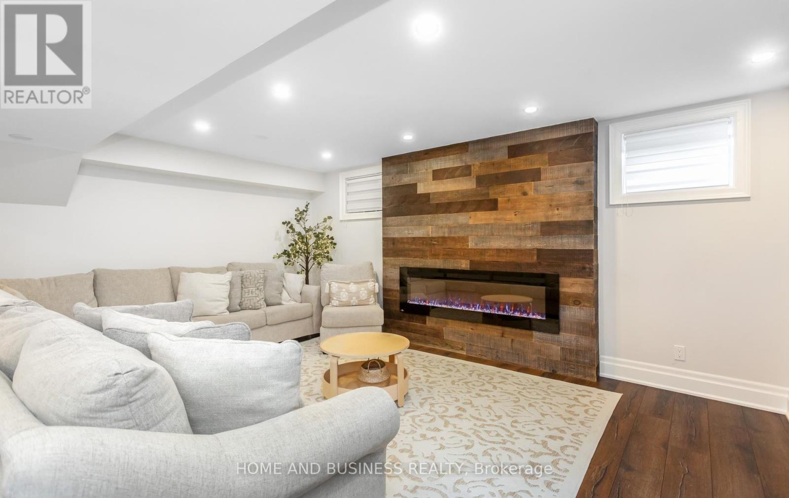 126 MCWILLIAMS CRESCENT - Image 31