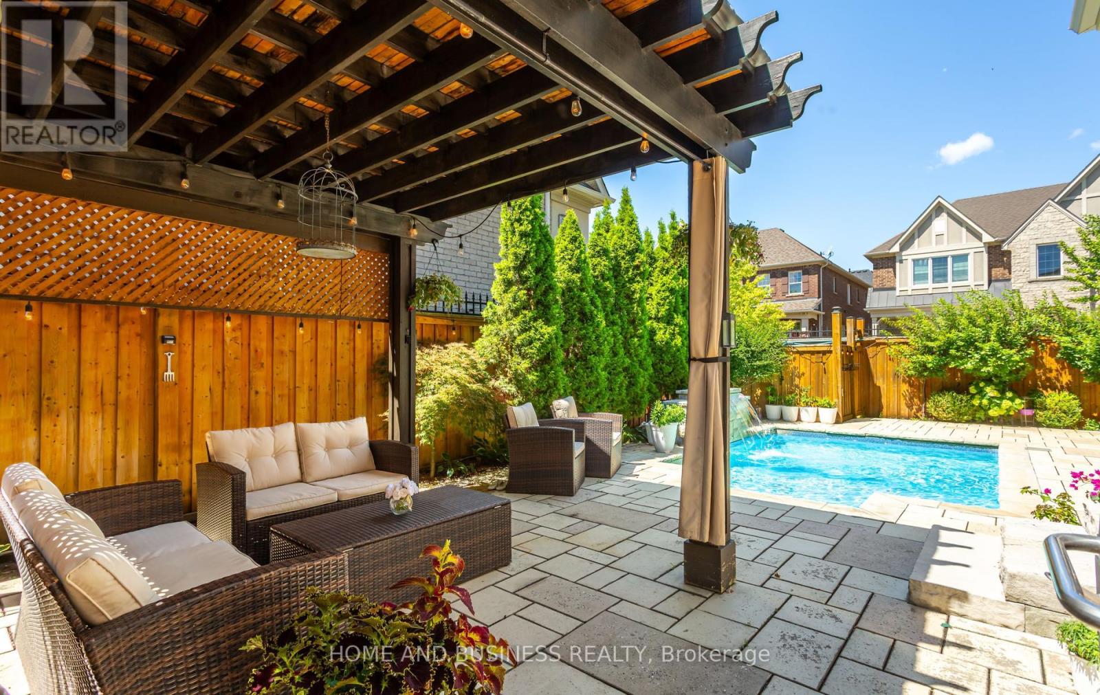 126 MCWILLIAMS CRESCENT - 41